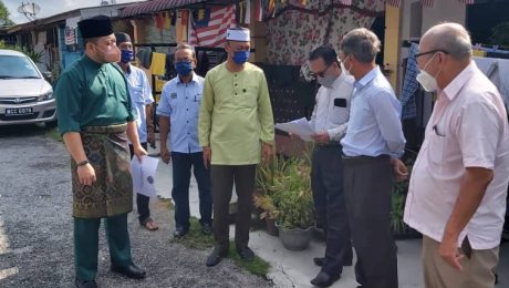 melawat tapak
