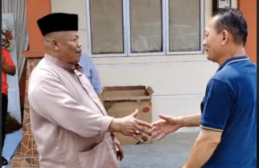 Datuk YB. Zulkiflee menghadiri majlis perkahwinan di kawasan beliau iaitu di Taboh Naning