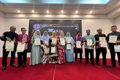 Penerima Anugerah Perkhidmatan Setia