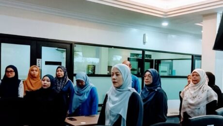 1 Nyanyian lagu Negaraku, Melaka Maju Jaya, Pertam Gemilang dan Ikrar Rukun Negara 3