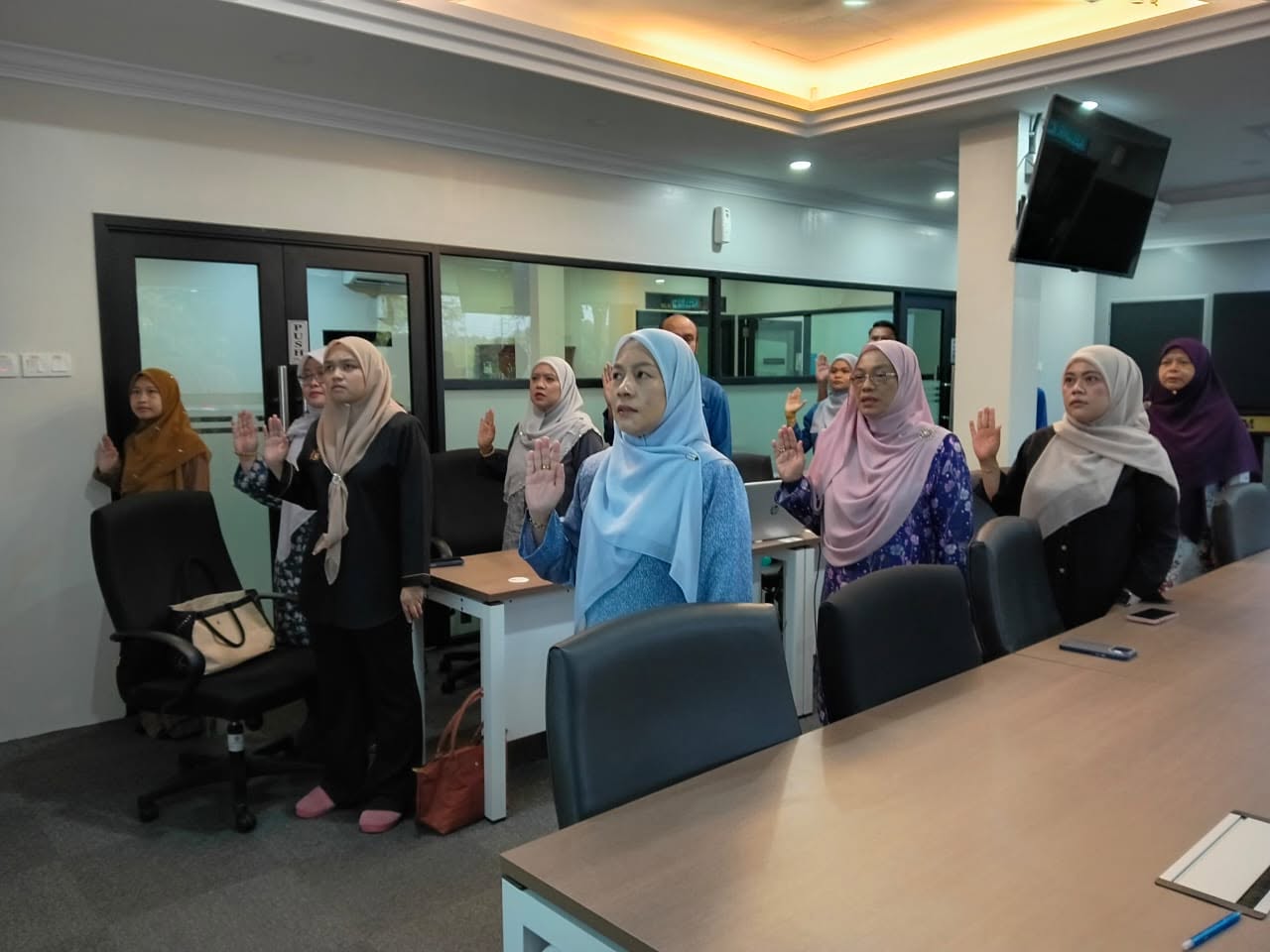 Nyanyian lagu Negaraku, Melaka Maju Jaya, Pertam Gemilang dan Ikrar Rukun Negara 7