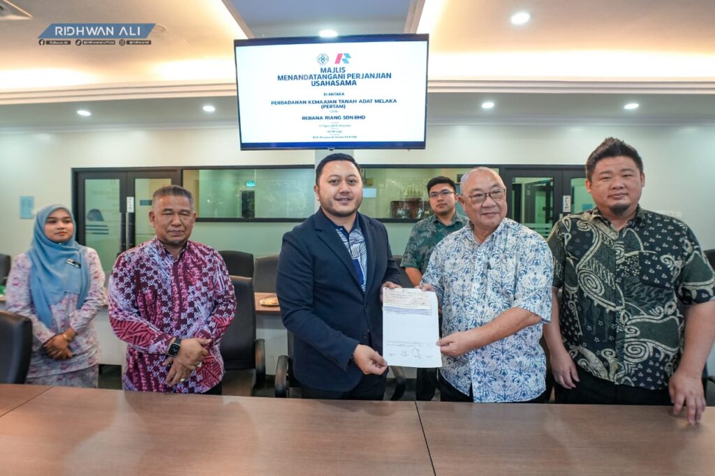 Majlis Menandatangani perjanjian usahasama di antara PERTAM Dan Syarikat Rebana Riang Sdn Bhd