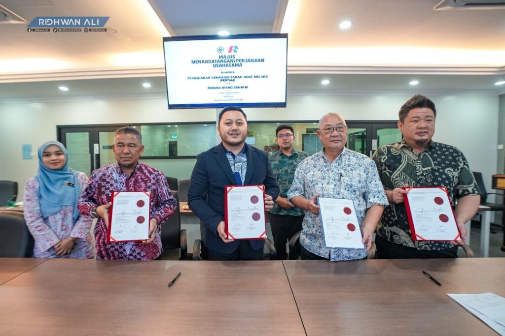 Majlis Menandatangani perjanjian usahasama di antara PERTAM Dan Syarikat Rebana Riang Sdn Bhd 2