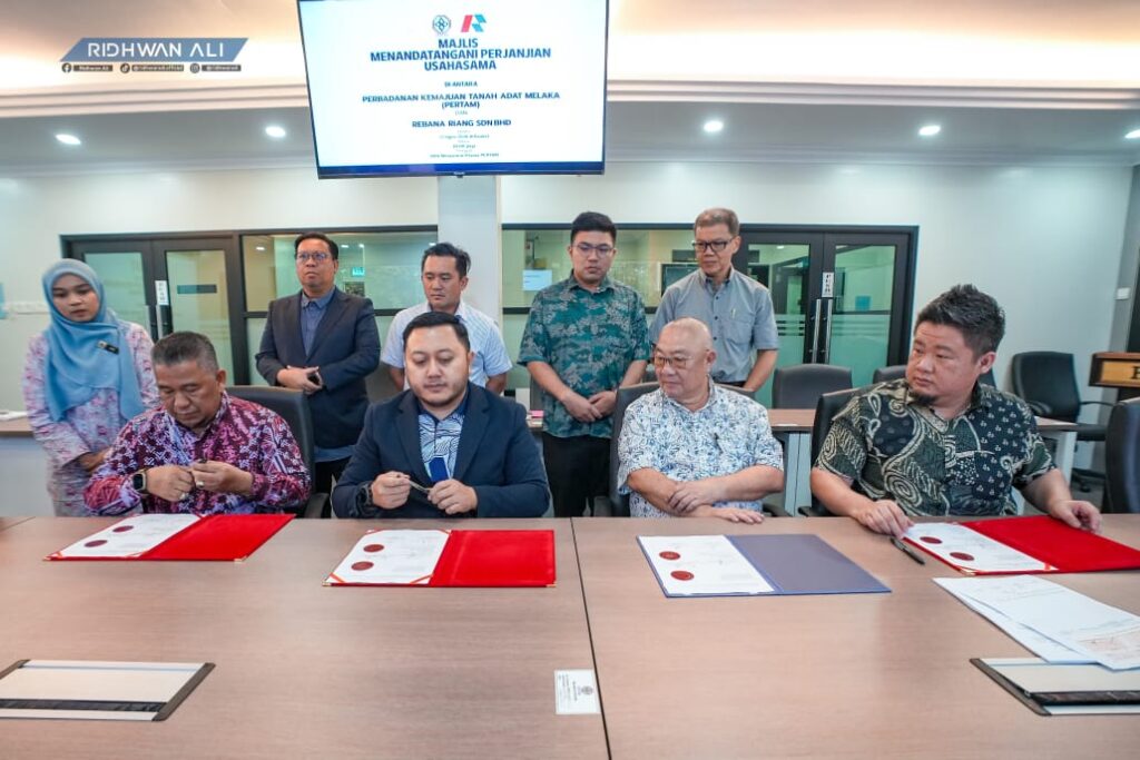 Majlis Menandatangani perjanjian usahasama di antara PERTAM Dan Syarikat Rebana Riang Sdn Bhd 3