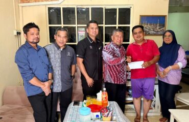 Menziarahi En. Izhar dari Unit Pemasaran PERTAM 4