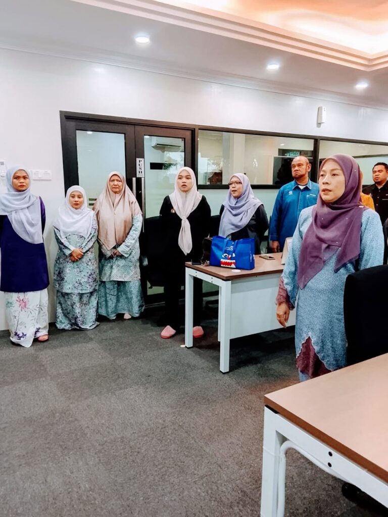 Pembudayaan nyanyian lagu Negaraku, Melaka Maju Jaya, Pertam Gemilang dan Ikrar Rukun Negara serta Bacaan Doa 2