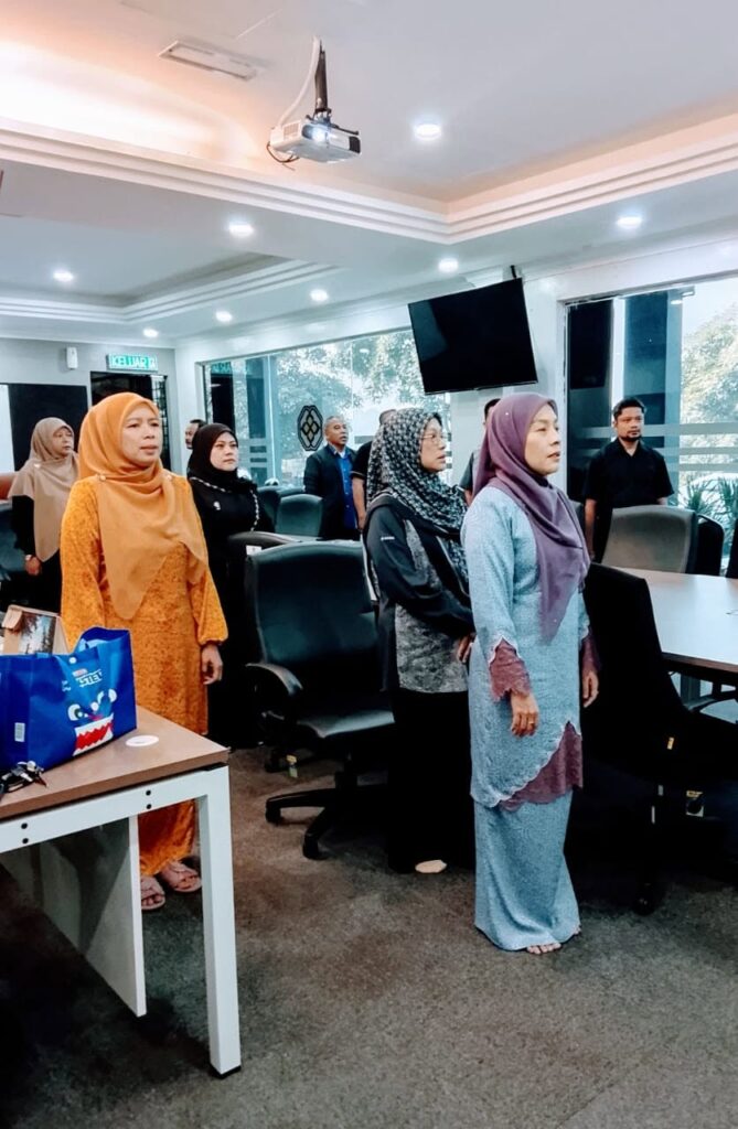 Pembudayaan nyanyian lagu Negaraku, Melaka Maju Jaya, Pertam Gemilang dan Ikrar Rukun Negara serta Bacaan Doa