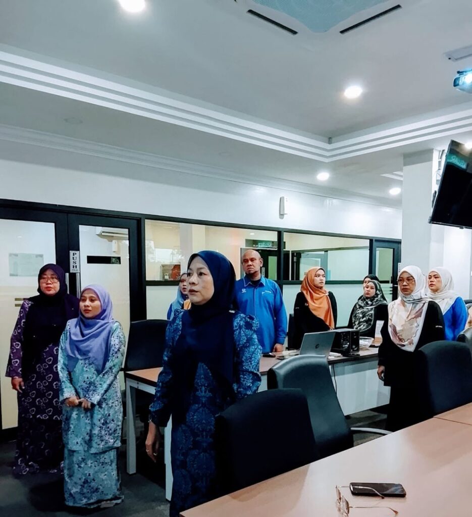 embudayaan nyanyian lagu Negaraku, Melaka Maju Jaya, Pertam Gemilang dan Ikrar Rukun Negara serta Bacaan Doa 2