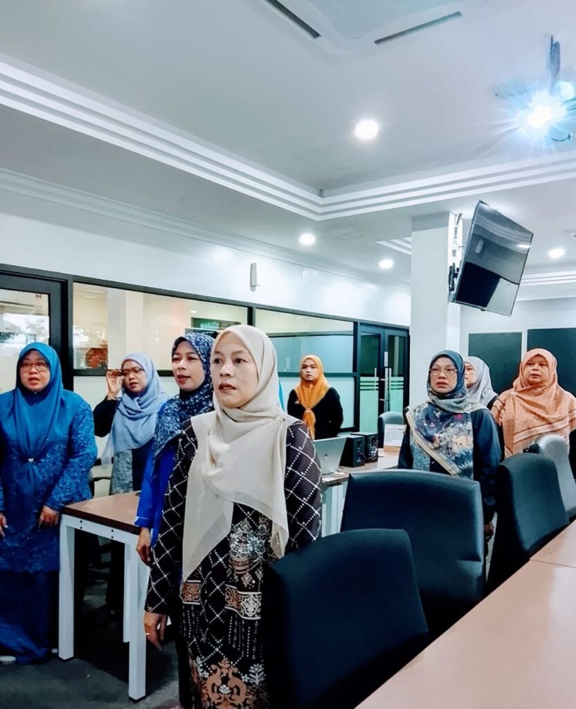 Pembudayaan nyanyian lagu Negaraku, Melaka Maju Jaya, Pertam Gemilang dan Ikrar Rukun Negara serta Bacaan Doa 2