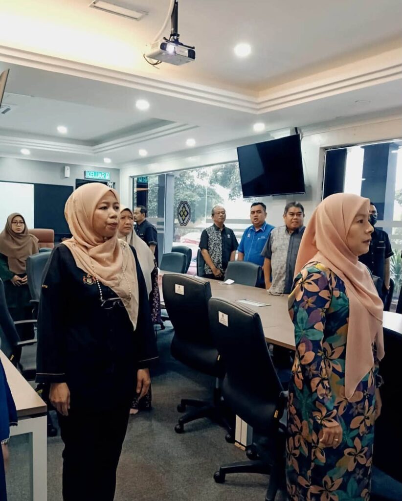 Menyemarakkan semangat patriotisme